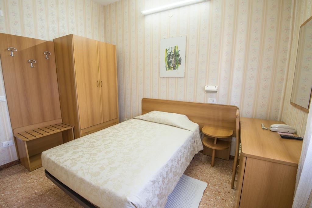 Albergo Ristorante Edo Forlimpopoli Habitación foto
